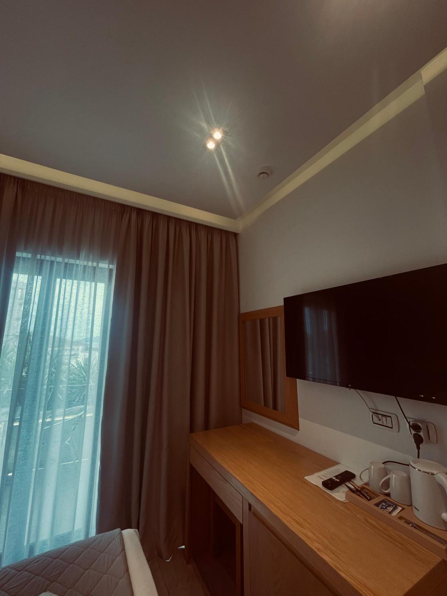 Hotel Sole Sarande Exterior photo
